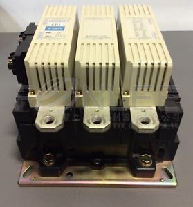 三菱接觸器 S-N600 2a2b        AC220V