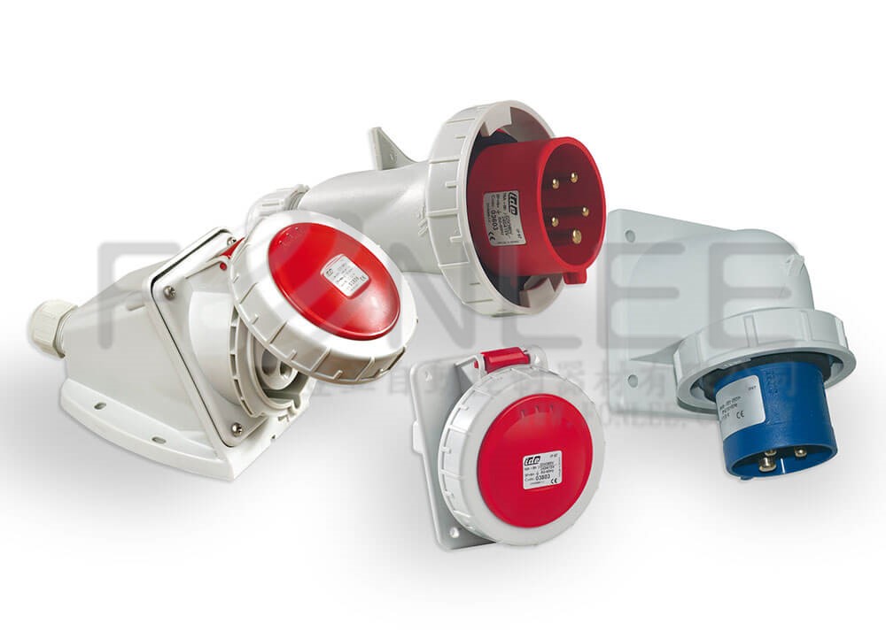 IDE ID-2805 面板母座3P+E/220/32 IP67